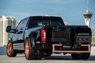2018 SEMA: 2019 F-350 Super Duty Lariat 4x2 Crew Cab